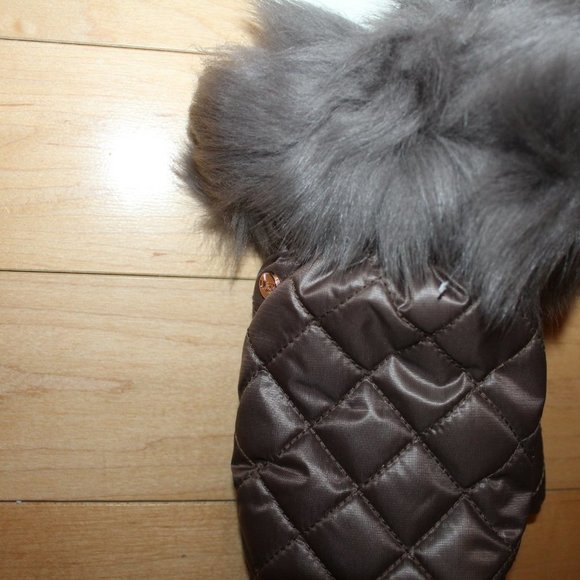NWT UGG WOMEN'S QUILTED GRAY MITTENS - Picture 4 of 6